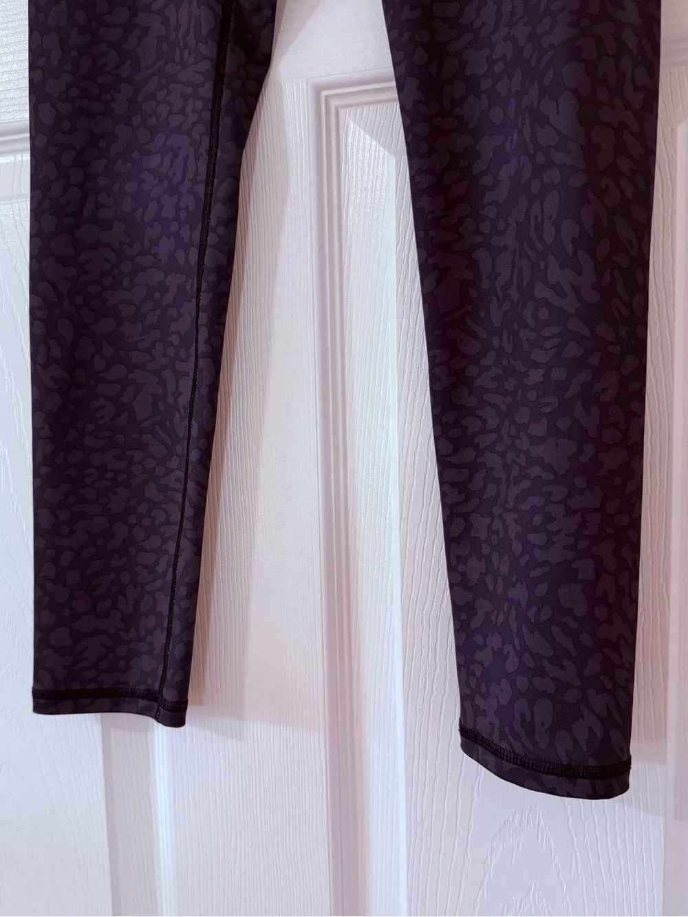Girls Old Navy Cheetah Active Go Dry Leggings- Size 8